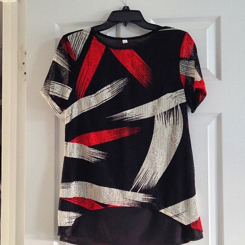 Very cute wear any time top.